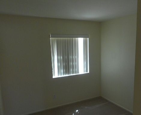 4th image of 71583 Sunflower Dr