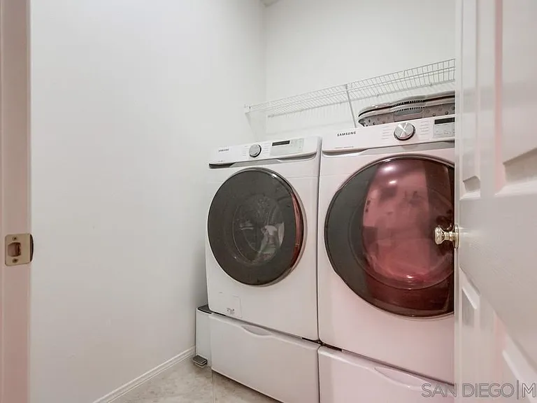 913 Glendora Dr — Photo 18