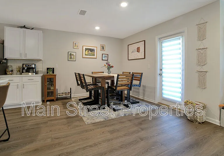 951 Lovebird Ct — Photo 8