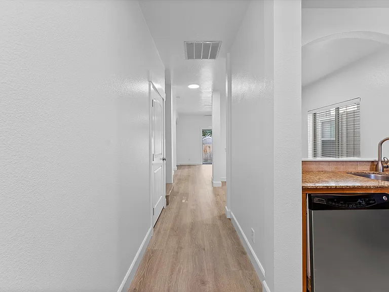 6209 W Filly St — Photo 3