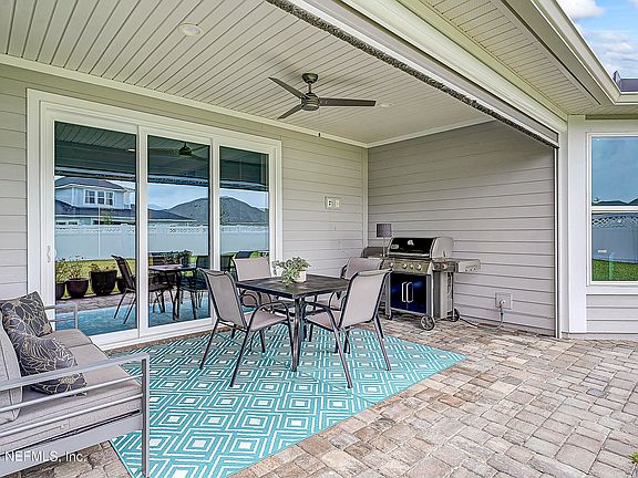 3rd image of 140 TARTAN Court