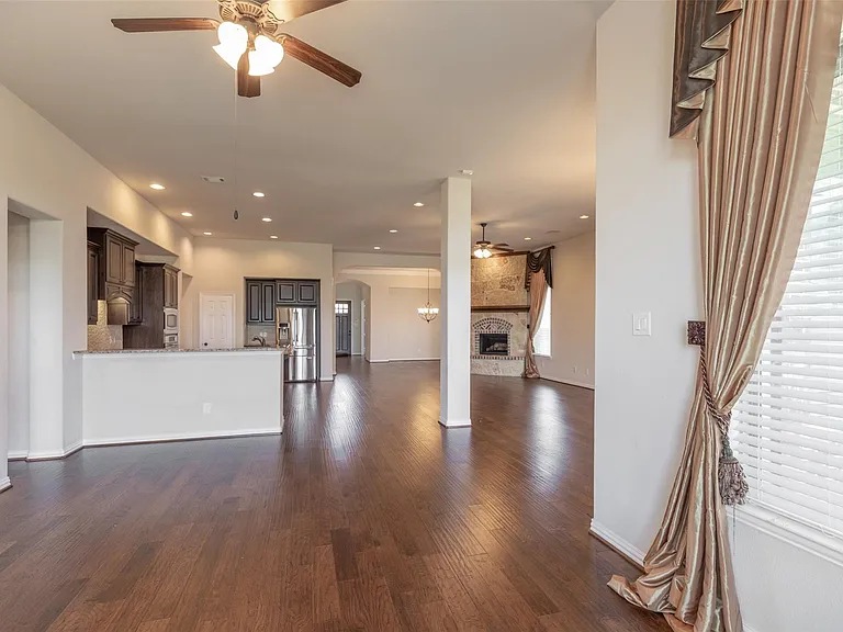 10406 Mossback Pine Rd — Photo 6