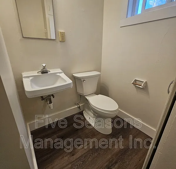 393 North St #1 — Photo 4