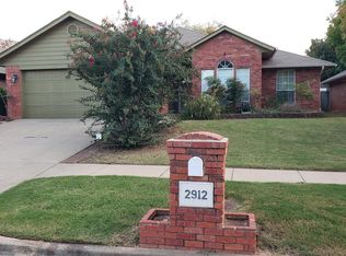 2912 Edinburg Dr, Norman, OK 73071
