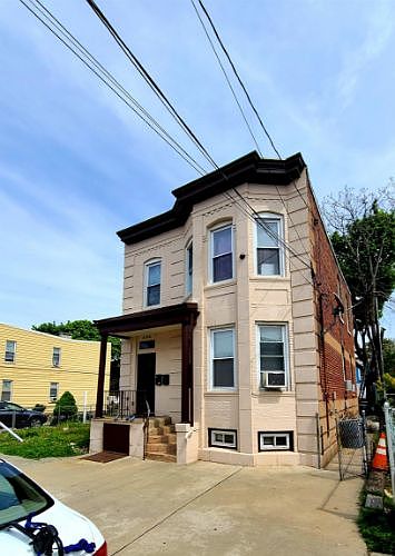 1st image of 4308 Grand Ave