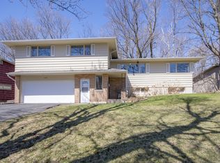 2002 Hartley Rd, Duluth, MN 55803