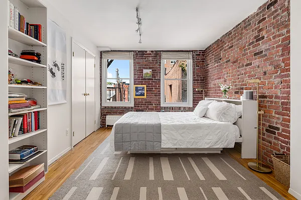 Sold by Compass | media 5