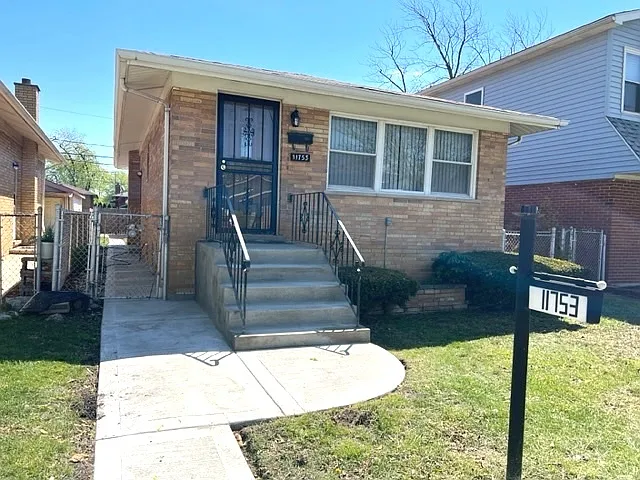11753 S Throop St photo 1