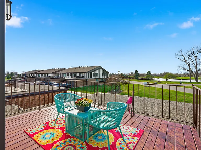 408 Country Club Dr — Photo 17