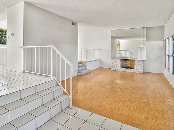 4th image of 138 W Avenida De Las Flores