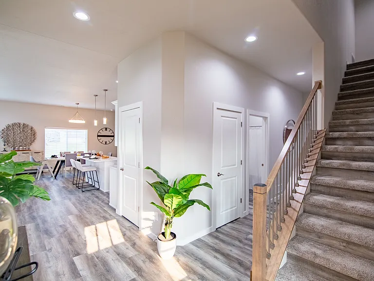 The Earl Twin Homes — Photo 13