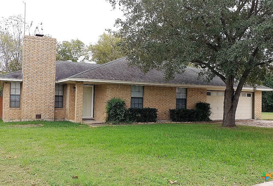 1st image of 142 Forest Dr