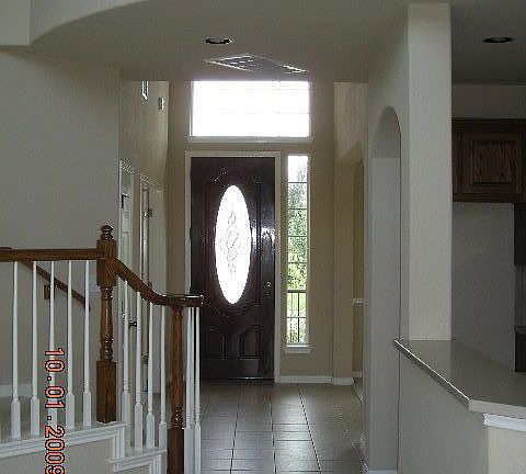 FoyerViewFromFamilyRoom