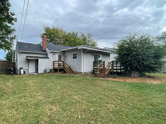 3 bed, 1256 sqft, $1,495 — Photo 2