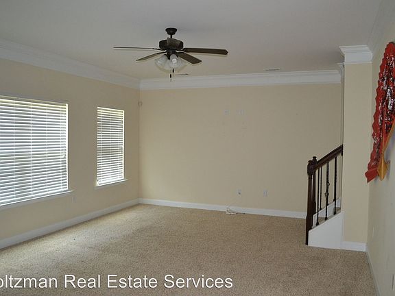 4th image of 77 Norton St NE