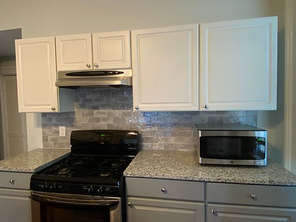 2nd image of 118-120 W Duffy St #118A