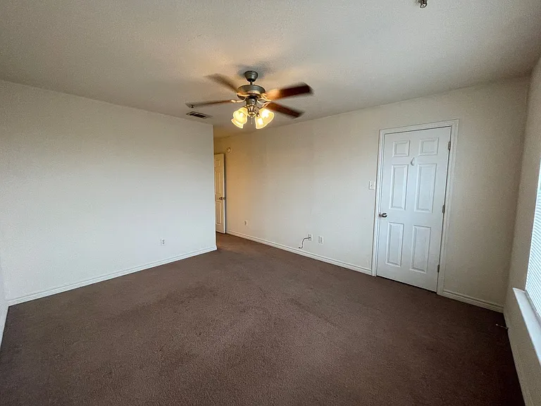 4006 Cambridge Dr — Photo 17