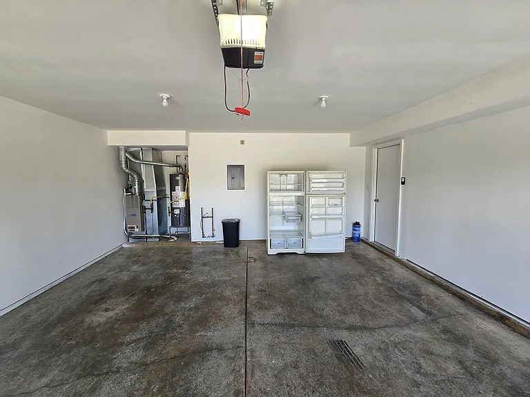 3327 Edison Dr — Photo 18