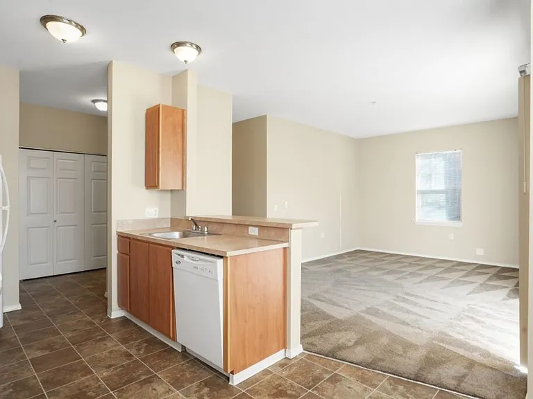 Baxter Ridge Apartments — Photo 47