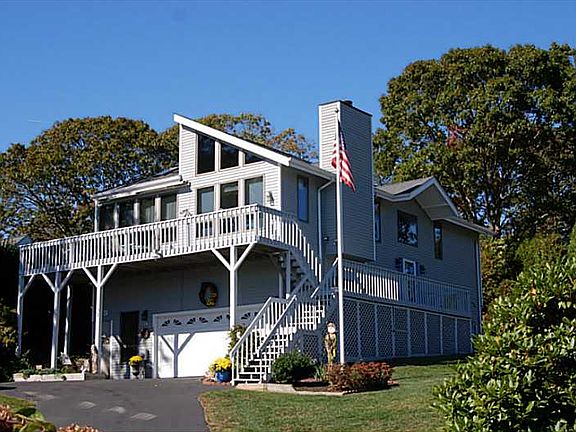 3rd image of 9 Reed Dr
