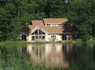 2621 Roberts Rd, Muskegon, MI 49445