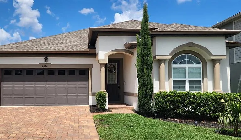 2062 Suwannee Banks St — Photo 1