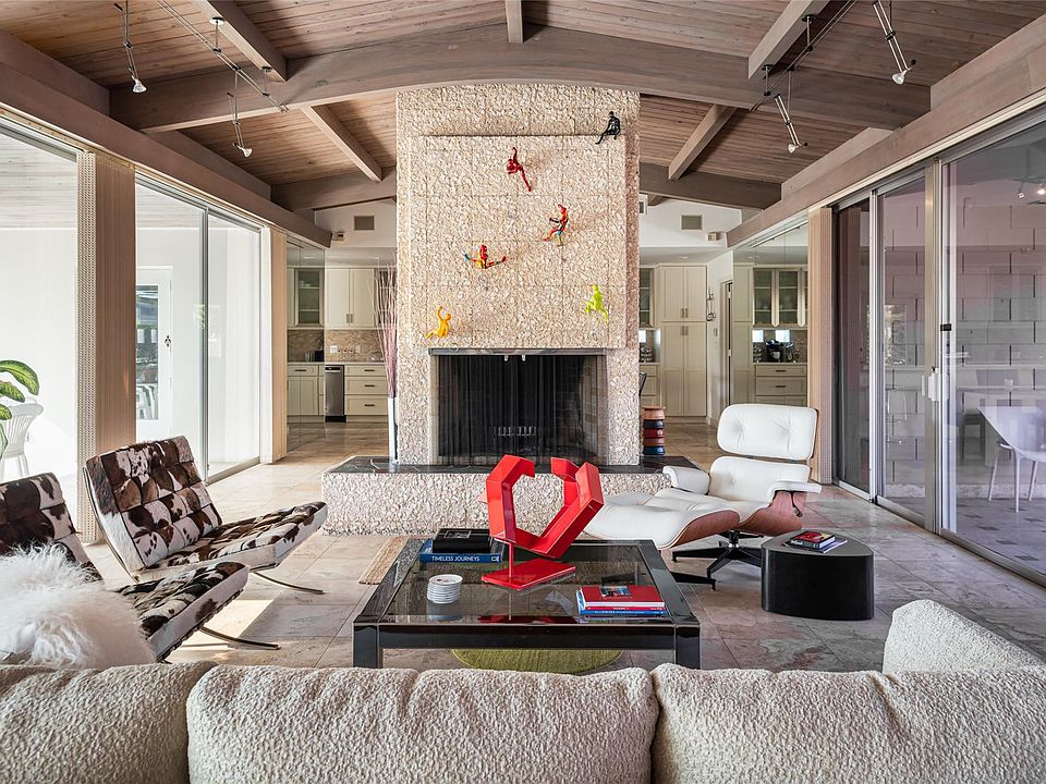 1st image of 1020 S Southlake Drive