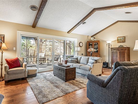 4th image of 14637 Bogey Ln