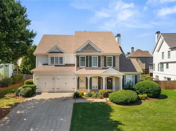 313 Ambrose Creek Dr, Buford, GA 30518