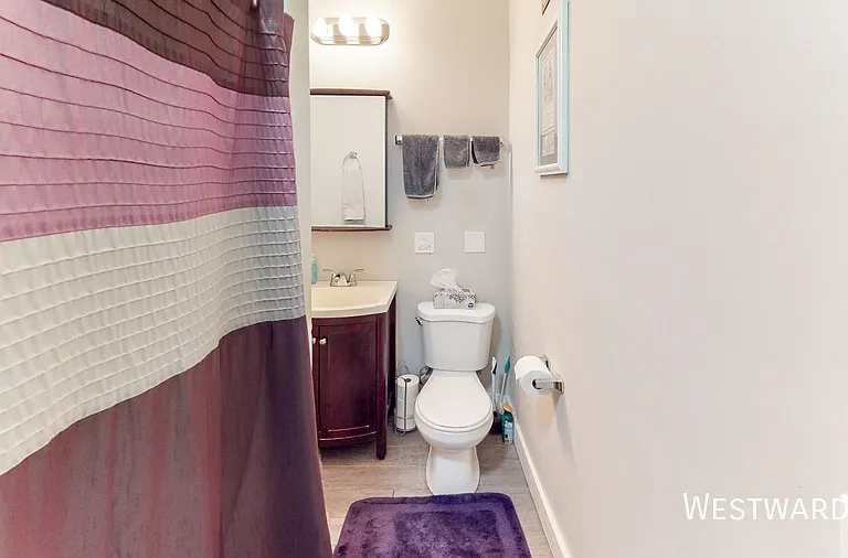 1662 W Farwell Ave #3N — Photo 7