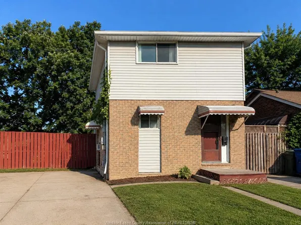 1110 Abbey Ct, Windsor, ON N8S 4E9