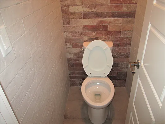 Rented by The Hamilton Group | media 8