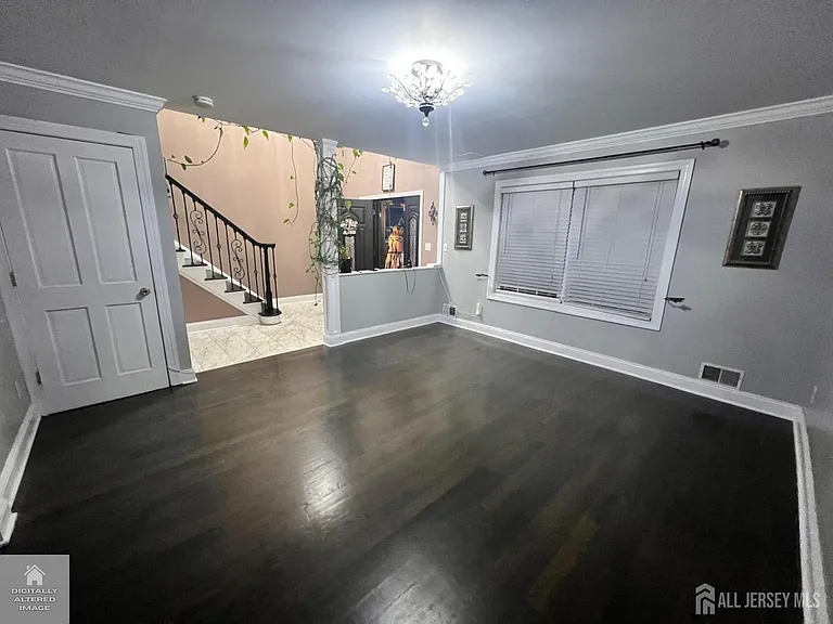 31 NE Parkerson Rd — Photo 5