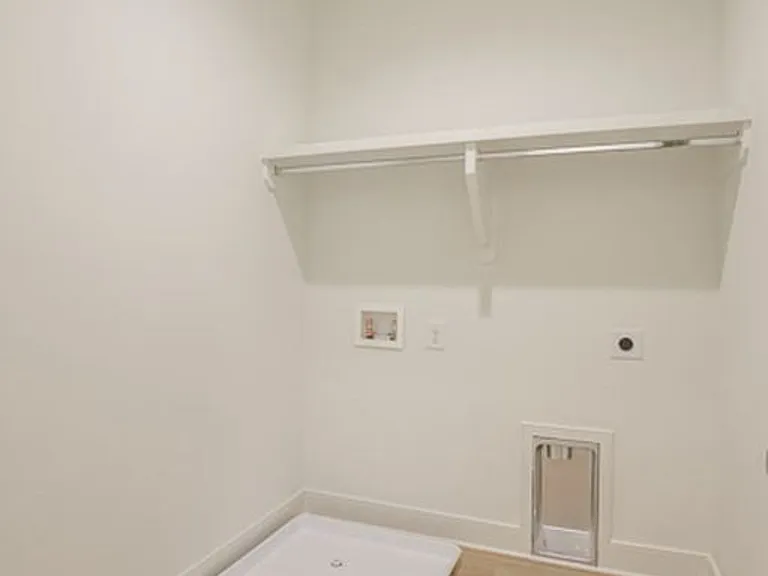 615 Waco Dr — Photo 15