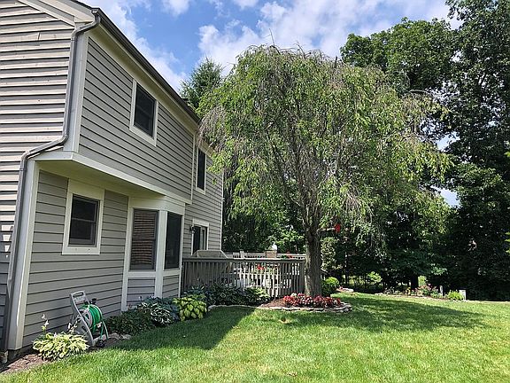 3rd image of 7667 Earlston Ct