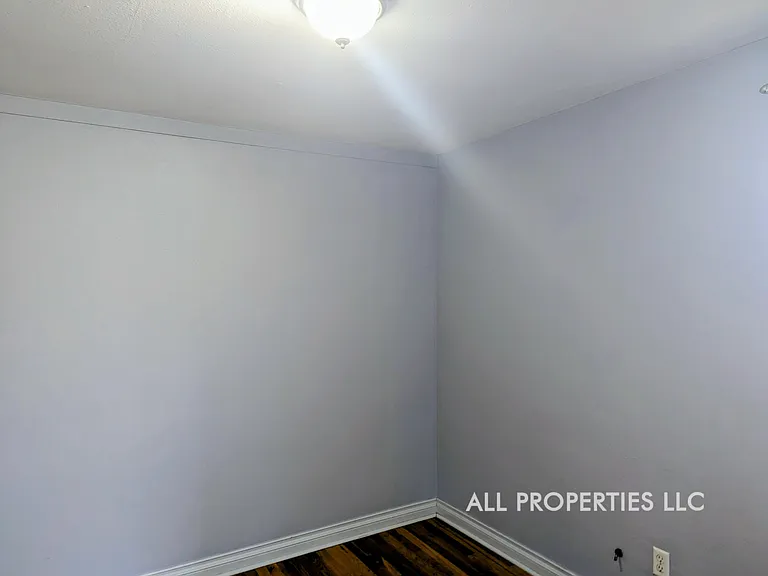 4544 S Grant St — Photo 24