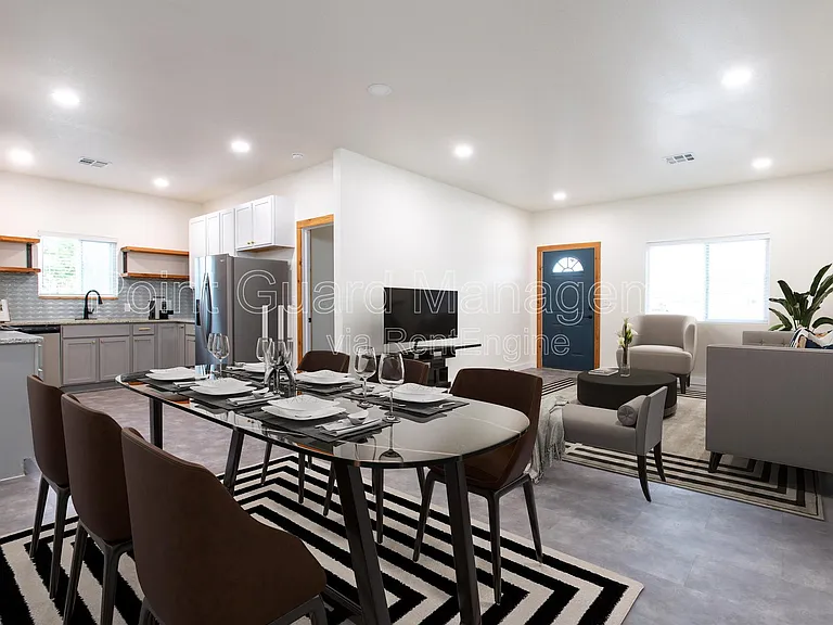 2885 N Oliver St — Photo 33