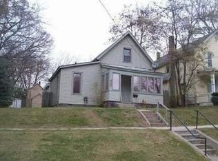 437 Shirley St NE, Grand Rapids, MI 49503