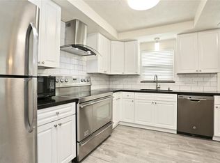 8423 Bluegate Ct, Houston, TX 77025