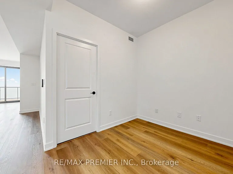 2075 Lakeshore Rd #2006 — Photo 15