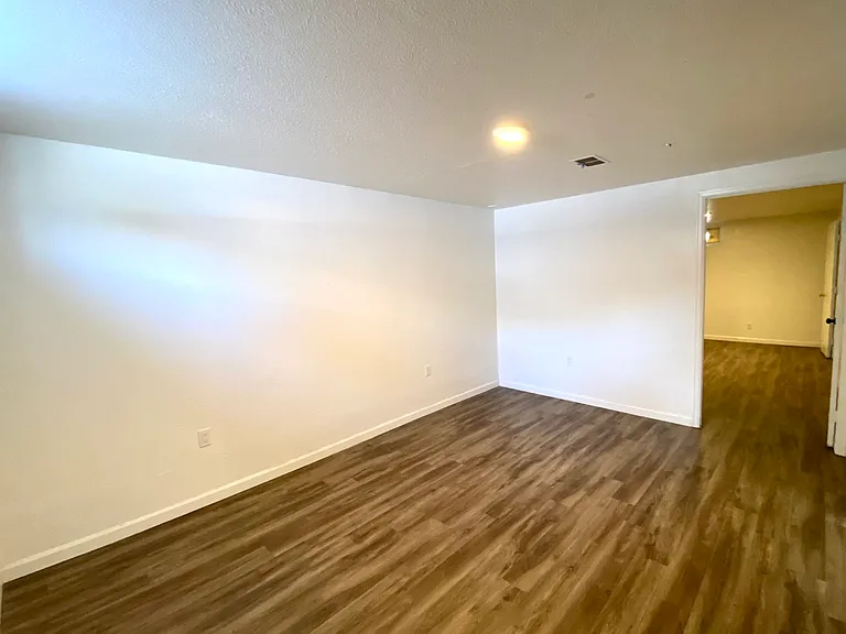 1310 S Newton St — Photo 17