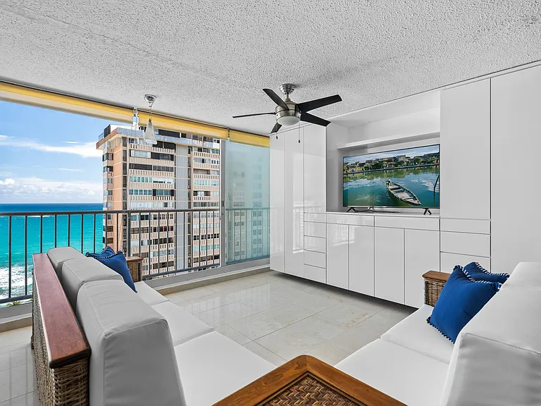 1477 Ashford Avenue Torre Del Mnr #1803 — Photo 4