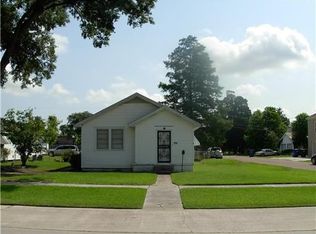 639 Evergreen Dr, Gretna, LA 70053