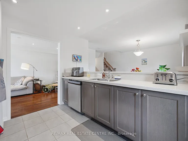 254 Septimus Hts — Photo 16