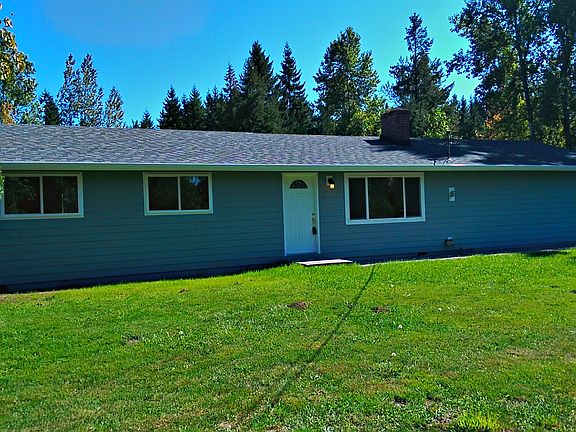 3rd image of 33215 Locke Dr S