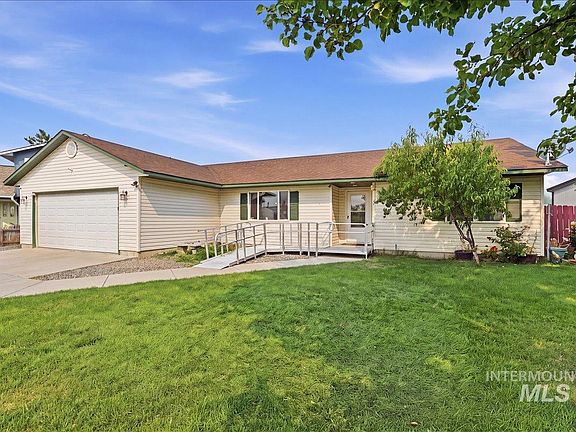 2nd image of 30 Maple Dr