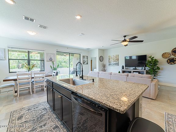 5th image of 2635 Alibird Dr
