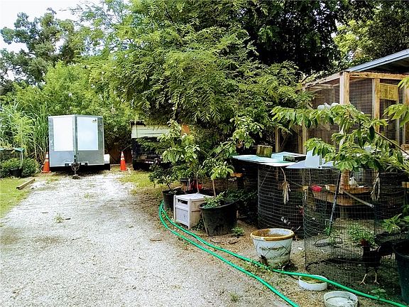 5th image of 1409 E 27th Ave