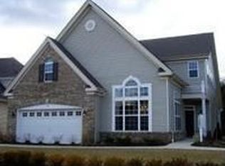 24 Schindler Ct, Somerset, NJ 08873