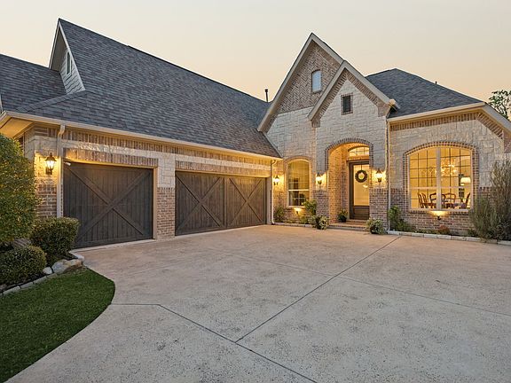 2nd image of 1104 Guthrie Ct